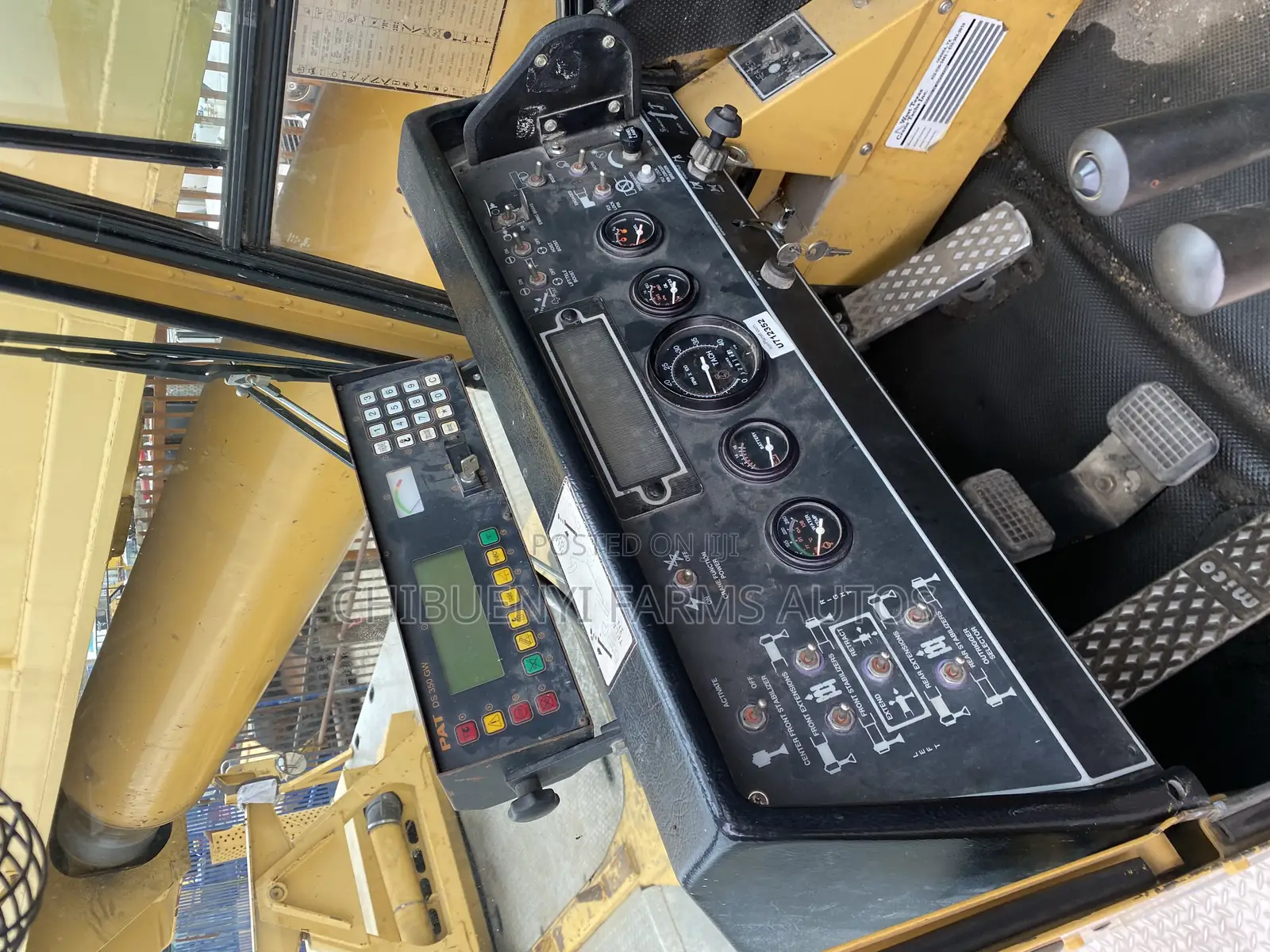 120-Tons Groove Motor Crane (15486)