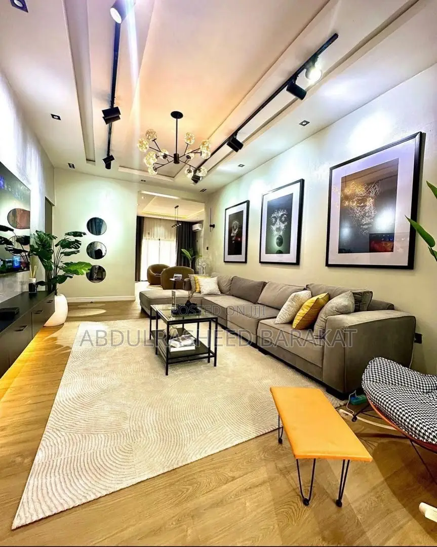 Luxury and Spacious 3 Bedroom Apartment With Ps5