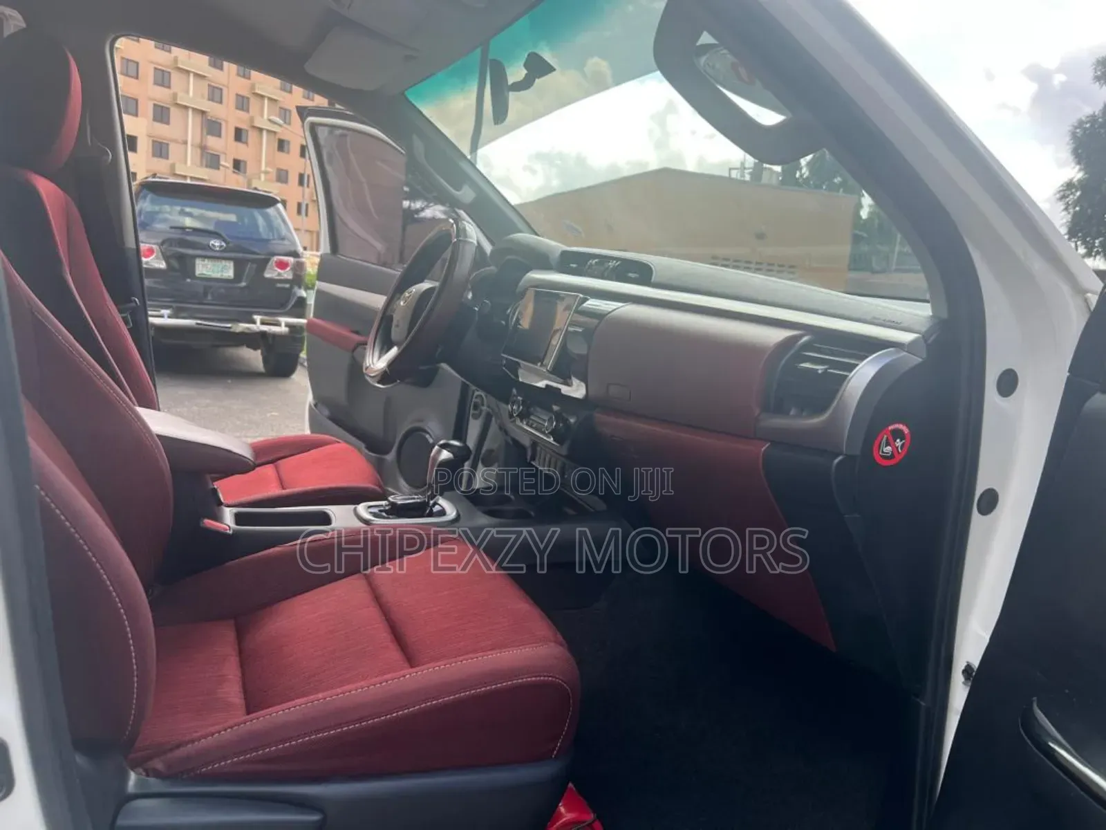 Toyota Hilux Revo Double Cab Petrol 2.7 AWD 2020 White