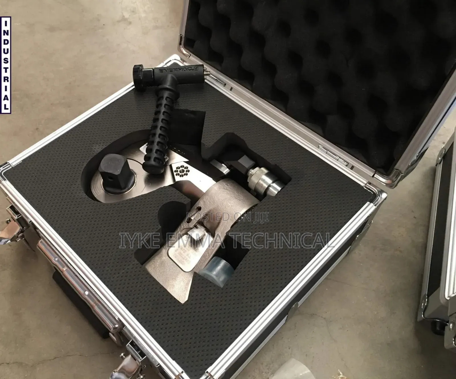 Enerpac S3000x Square Drive Hydraulic Torque Wrench 3225 Ft. LBS 1" Dr