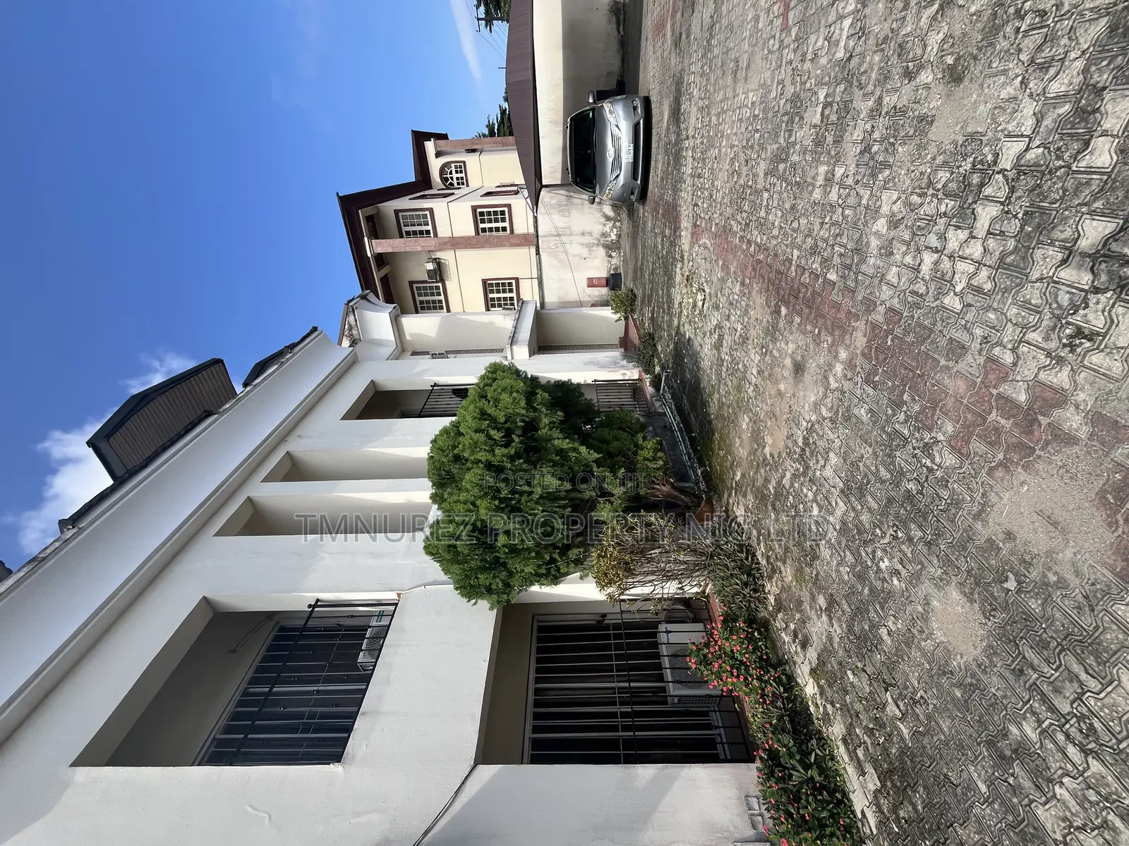 4bdrm Duplex in Lekki Phase 1 for rent