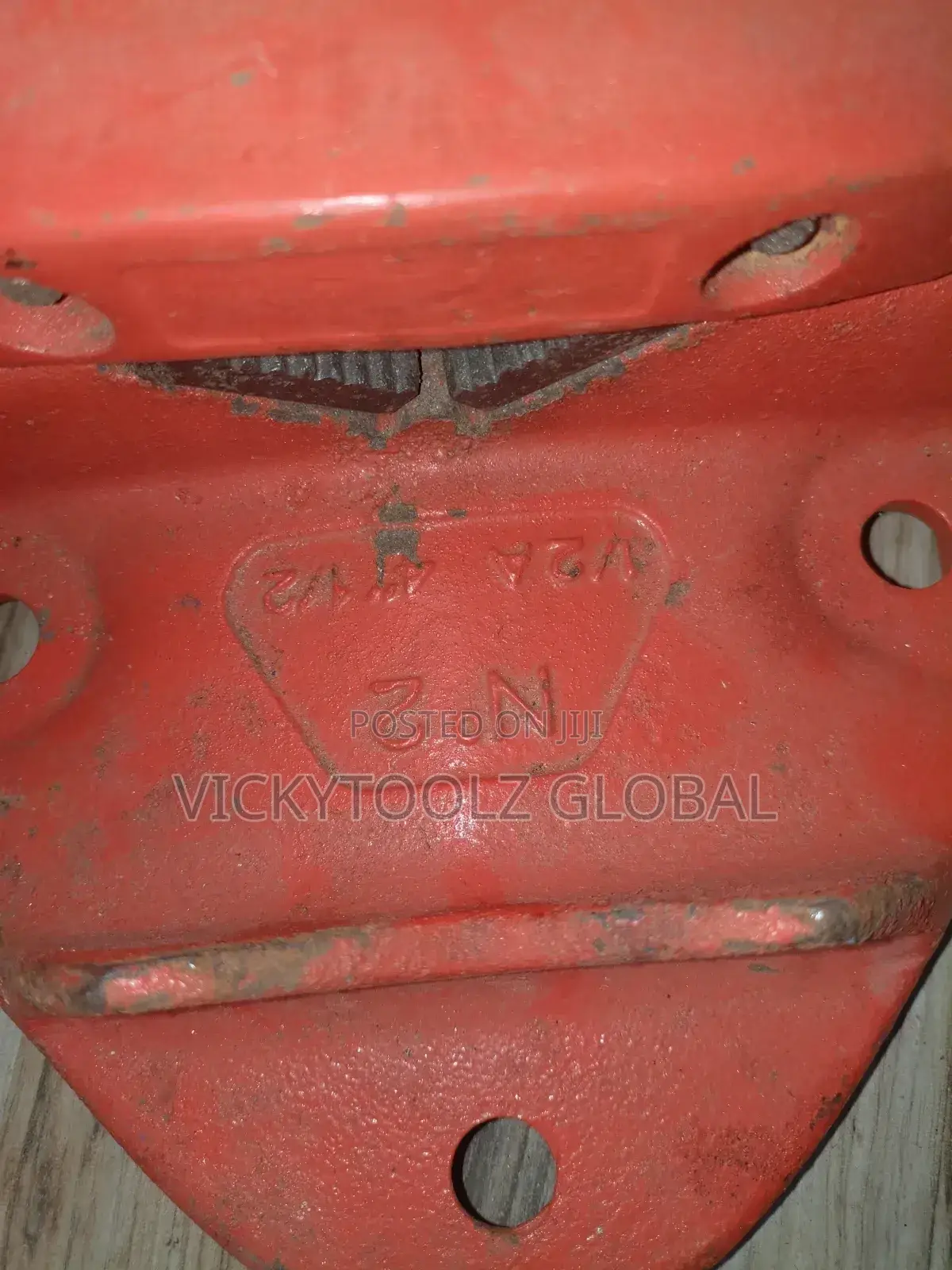 Bench Yoke Vise Cast Iron Pipe Clamp 1⁄2 to 41⁄2 Pipe(No 2)