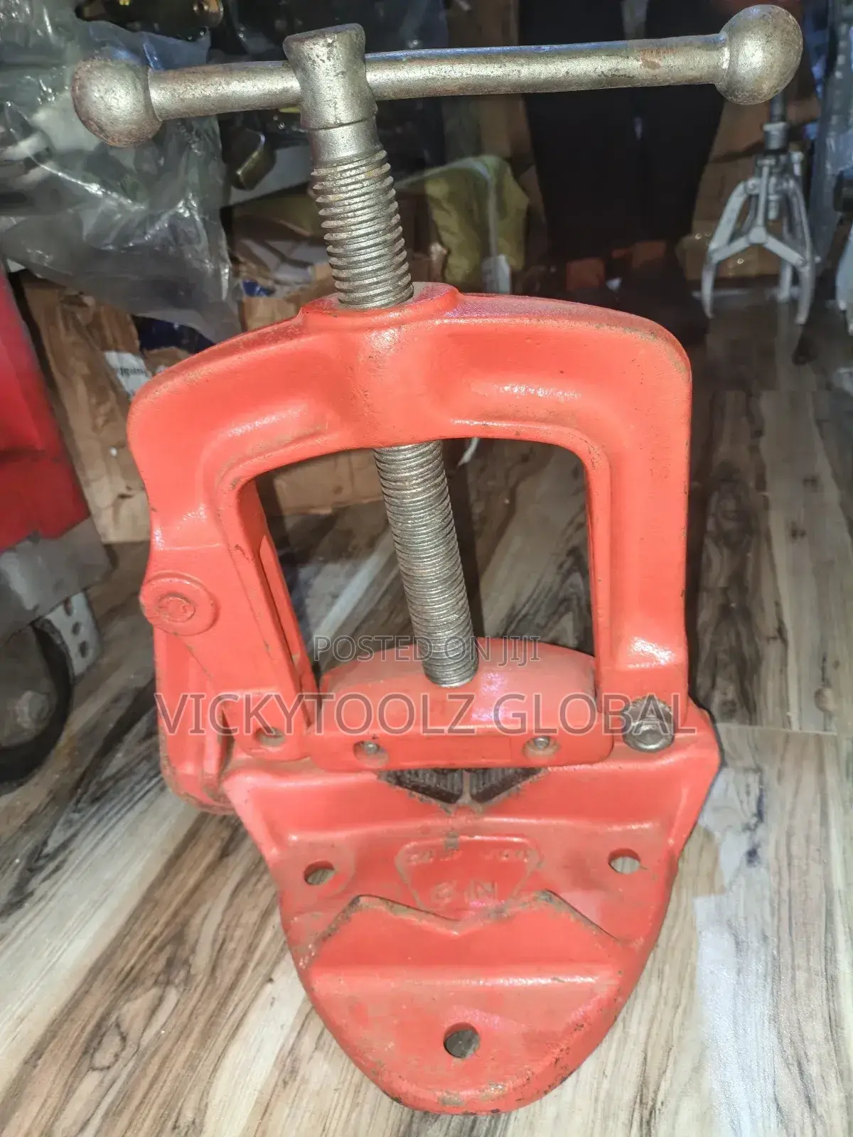 Bench Yoke Vise Cast Iron Pipe Clamp 1⁄2 to 41⁄2 Pipe(No 2)