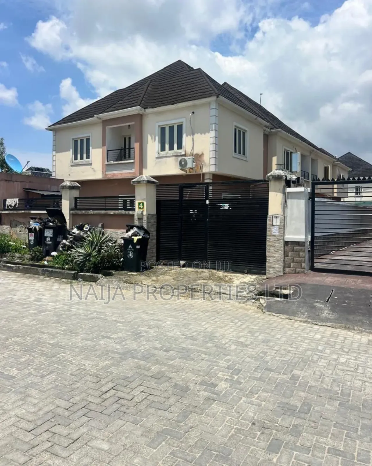 3bdrm Block of Flats in Peninsula Garden, Sangotedo for sale