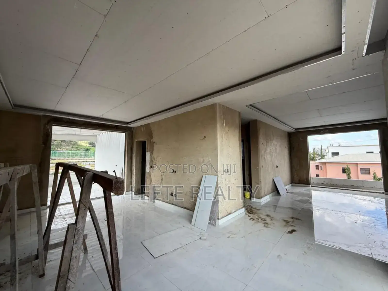 5bdrm Duplex in Life Camp for sale