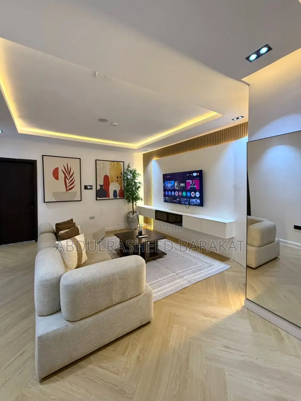 Luxury and Spacious Alexa 2 Bedroom Apartment With Pool