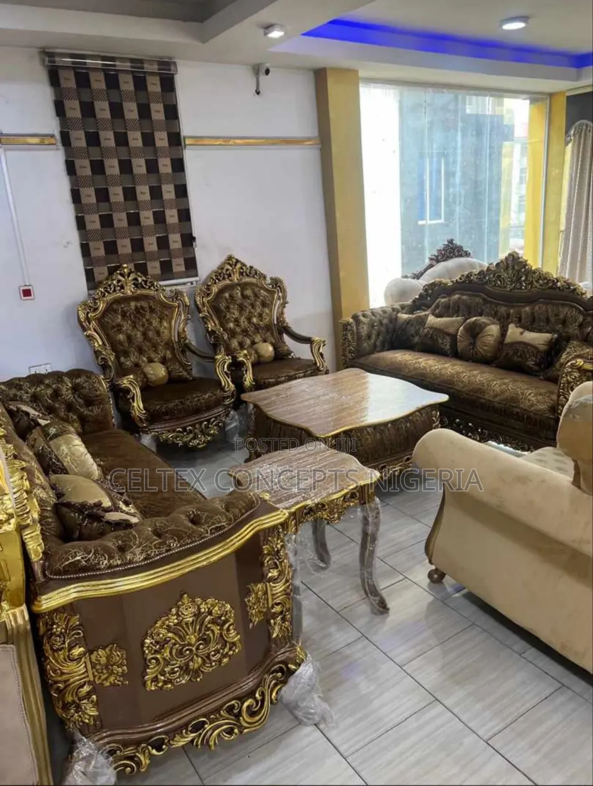 Royal Style Sofa for Living Room
