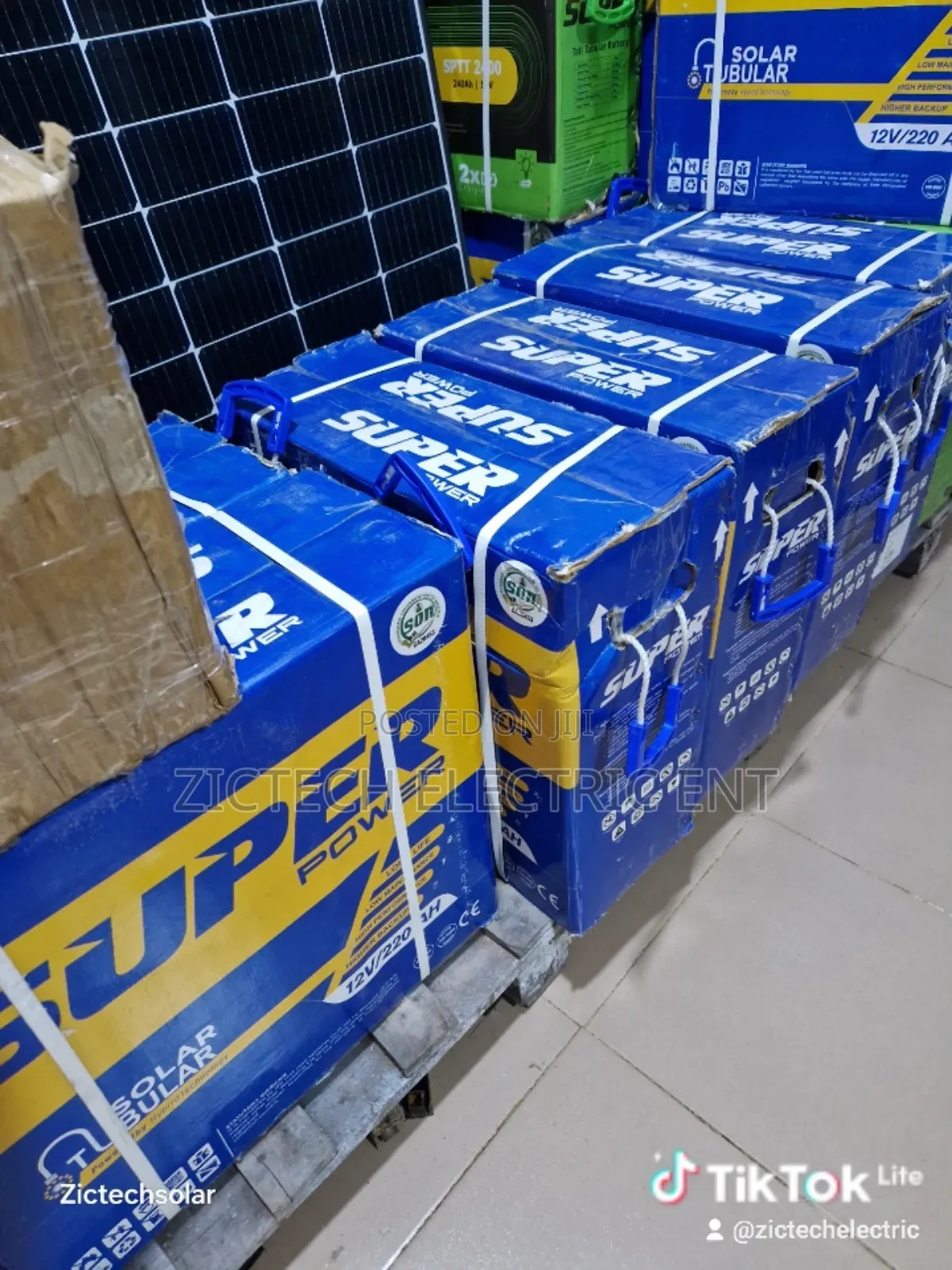 4kva Inverter With 4 220ah With 8 410w Solar Panels