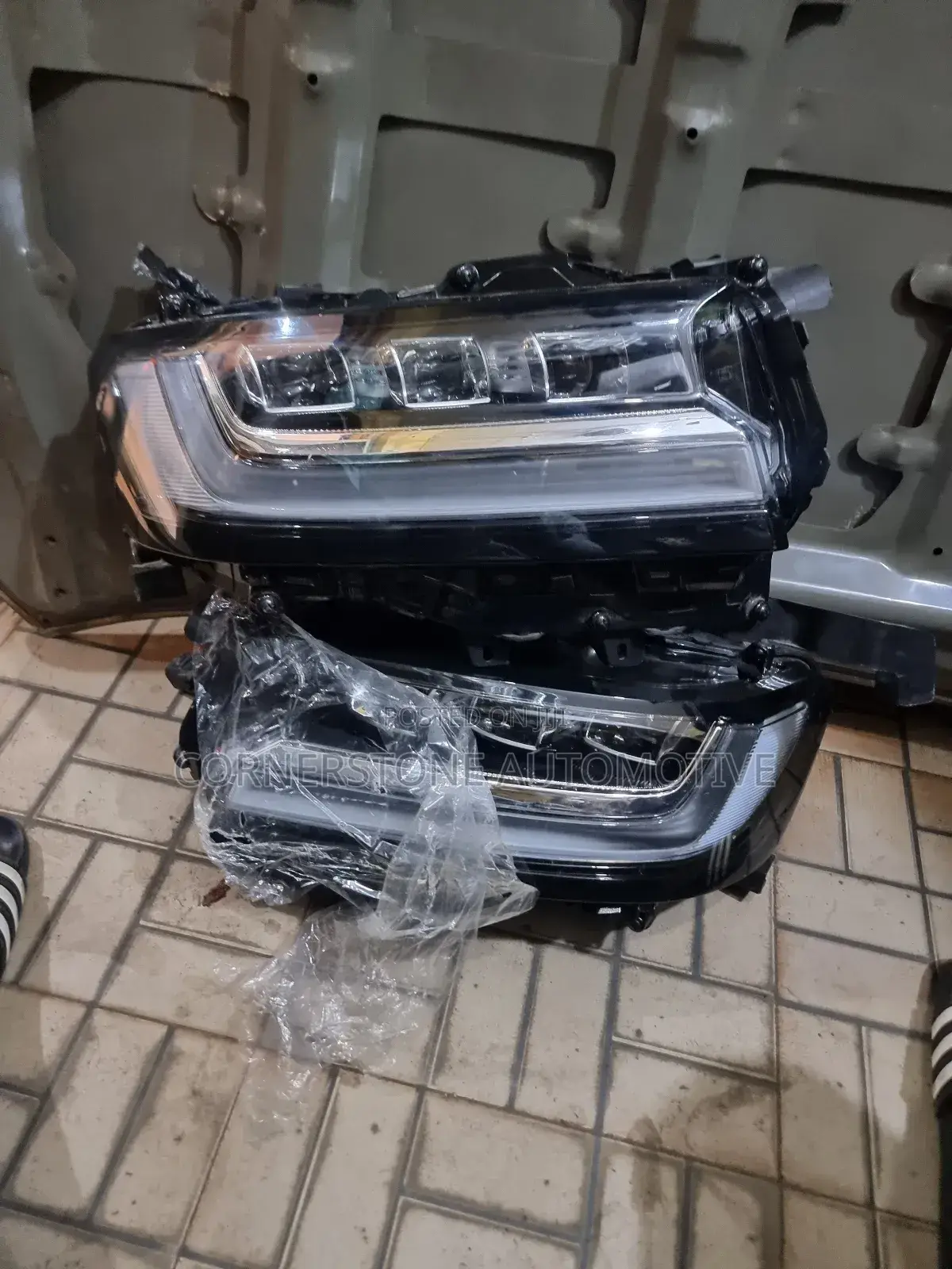 Head Lamp Land Cruiser 2024