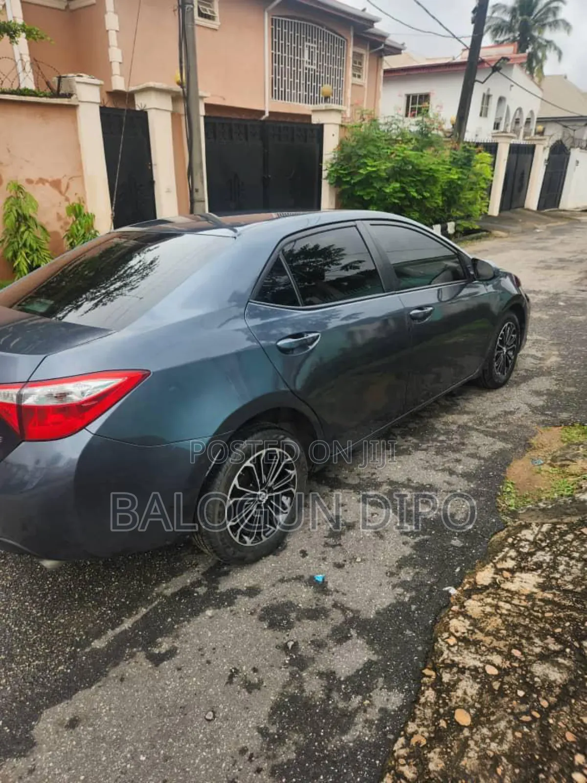 Toyota Corolla LE Eco Premium 4dr Sedan (1.8L 4cyl CVT) 2015 Gray