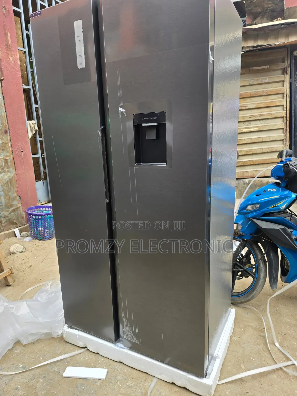 Brand New Hisense Refrigerator Side-by-side With Water Dispenser 529l