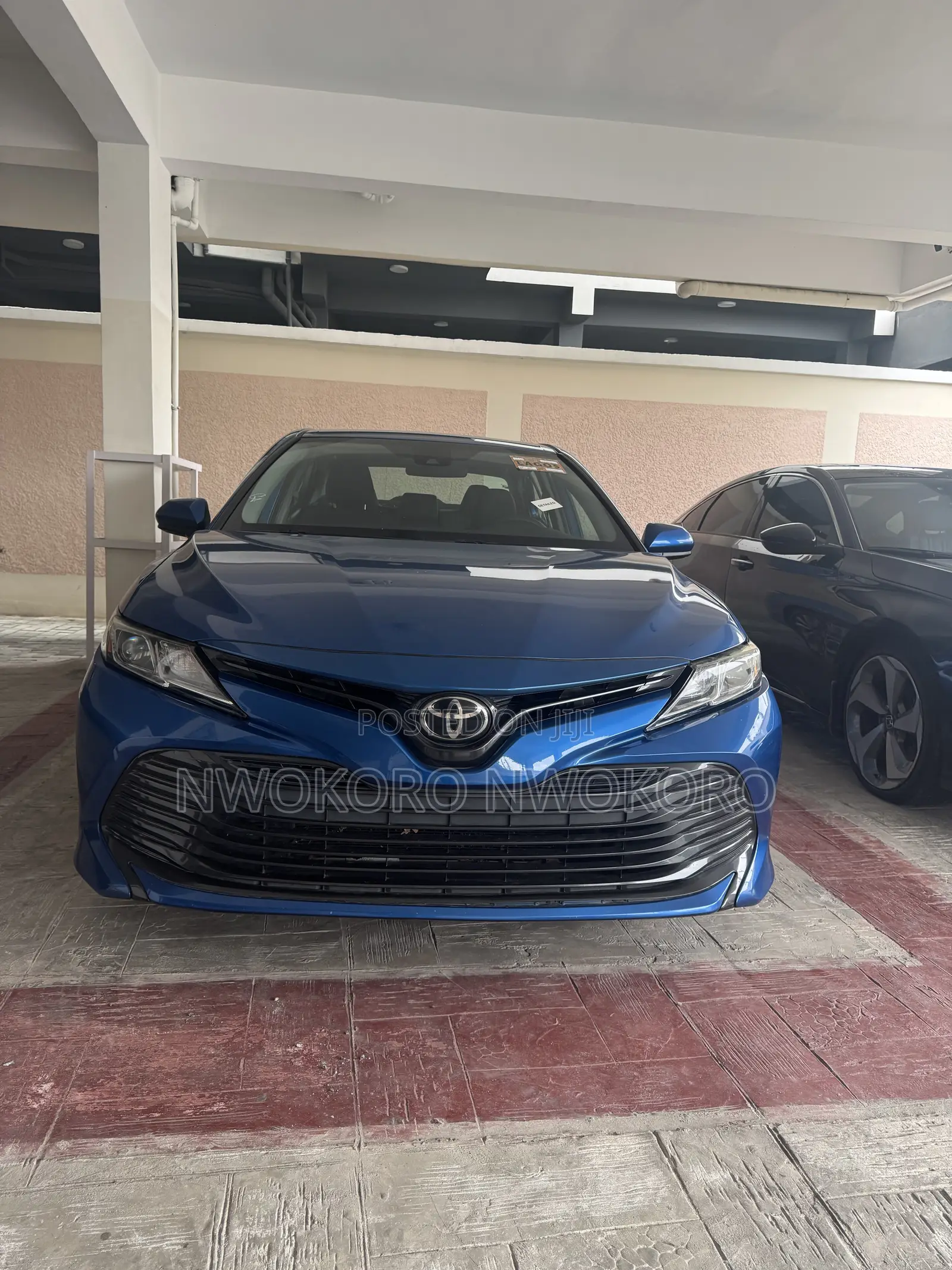 Toyota Camry LE (2.5L 4cyl 8A) 2019 Blue