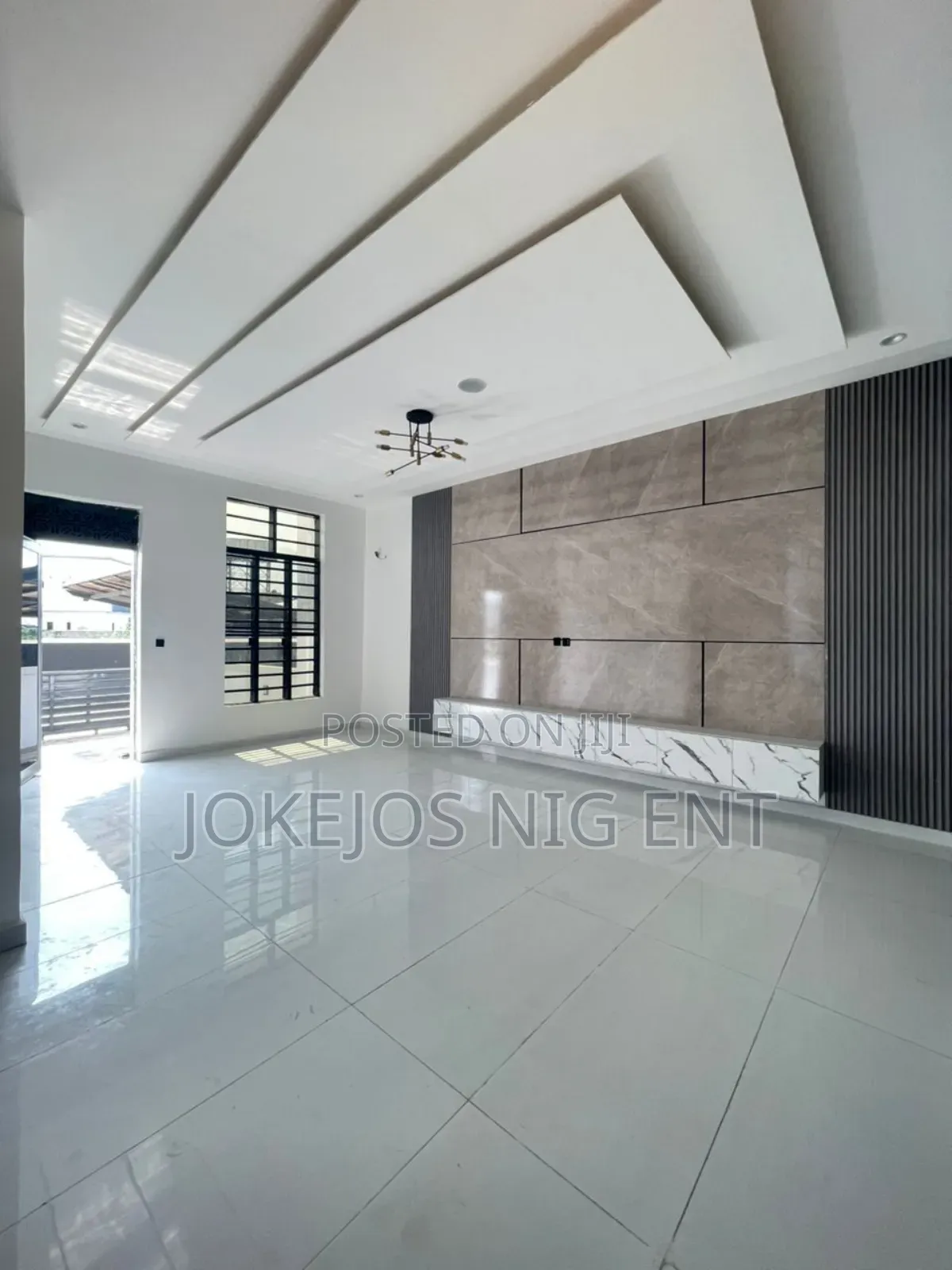 4bdrm Duplex in Ikota Jra for sale