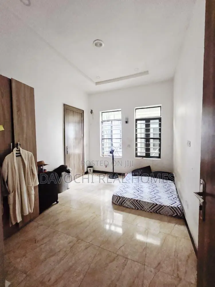 4bdrm Duplex in Orchid Road, Lekki Phase 2 for rent