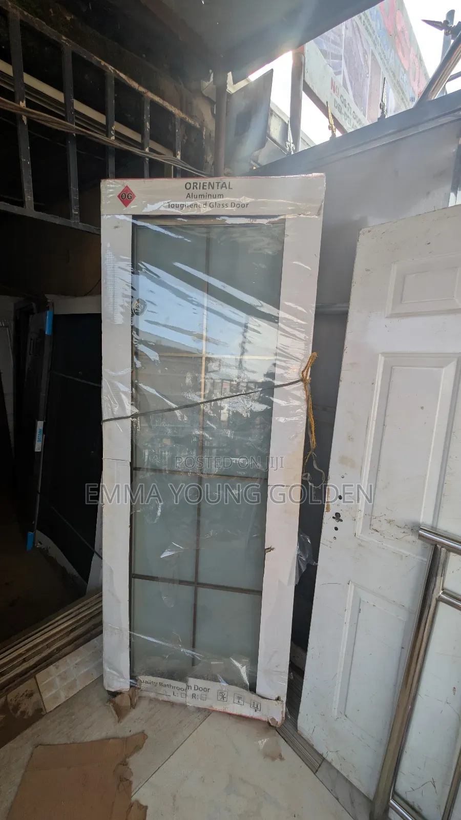 Glass Toilet Door Tampered Glass