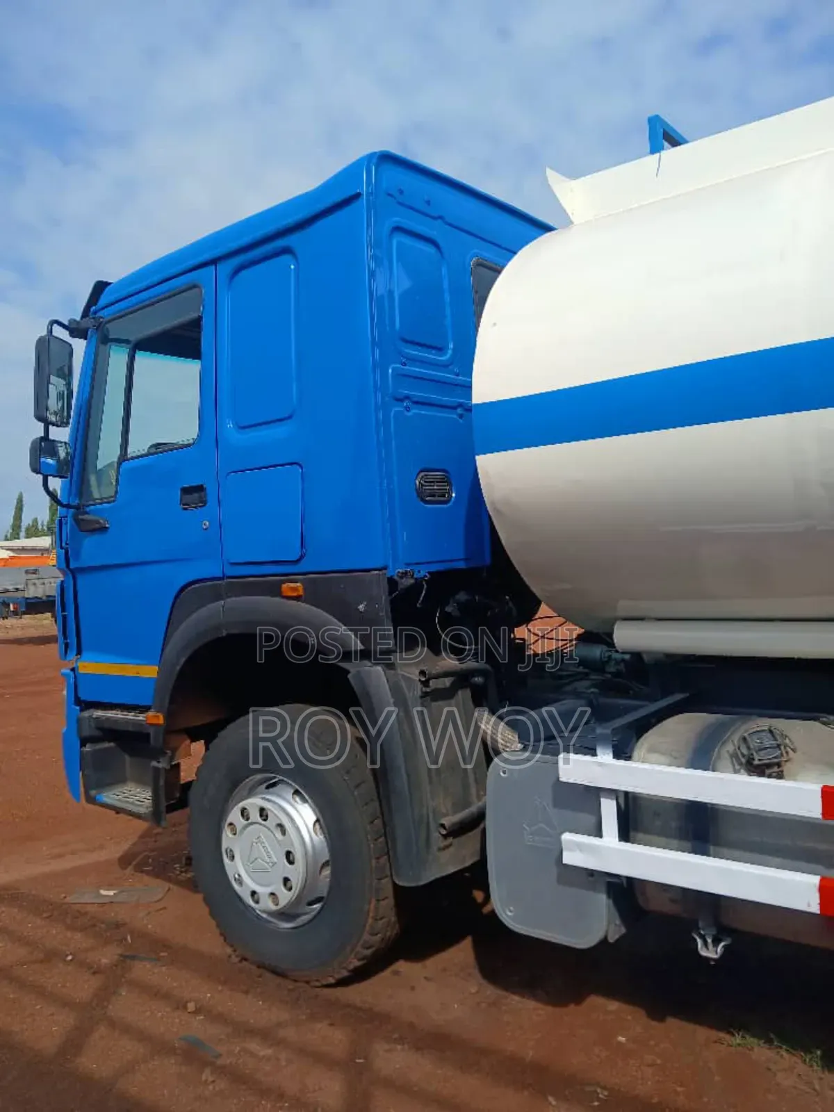 Howo Tanker 10tyres Litres