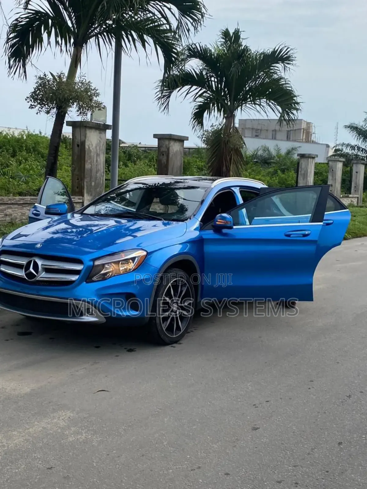 Mercedes-Benz GLA 250 2016 Blue