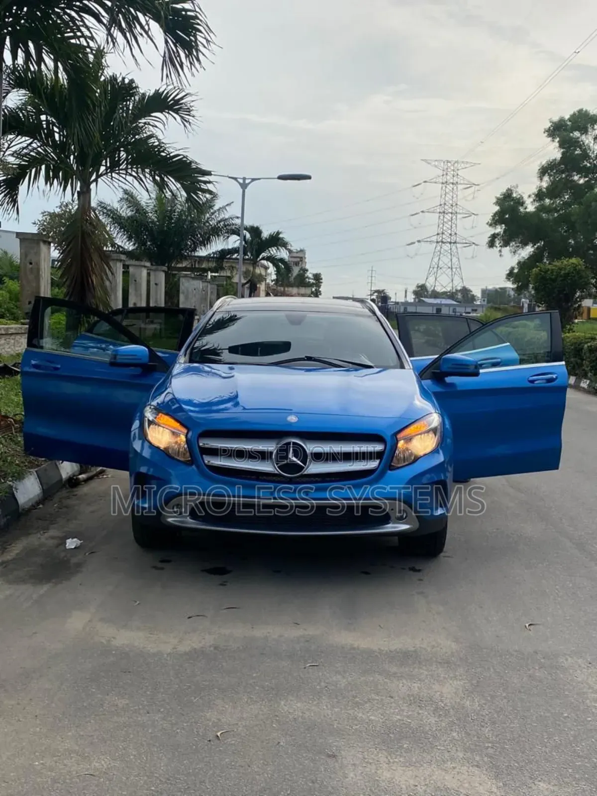 Mercedes-Benz GLA 250 2016 Blue