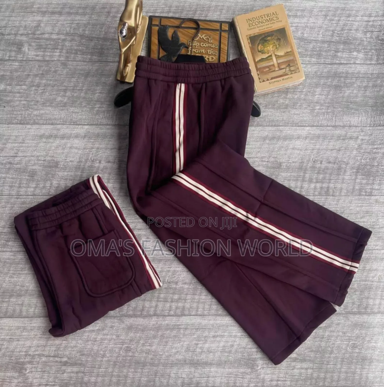 Joggers
Carrot Mouth. Now Available as Seen in Store