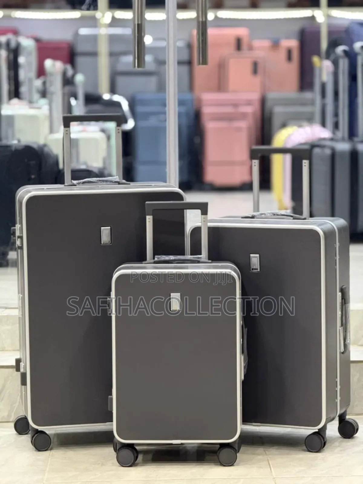 Set of 3 Luxury Luggages