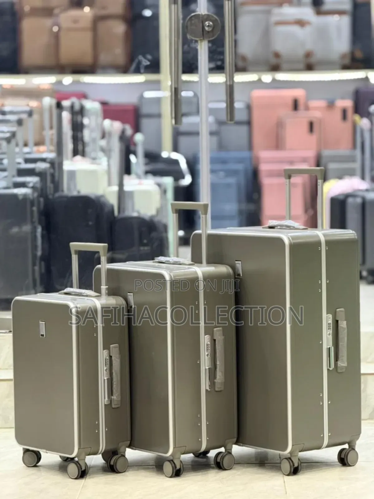 Set of 3 Luxury Luggages