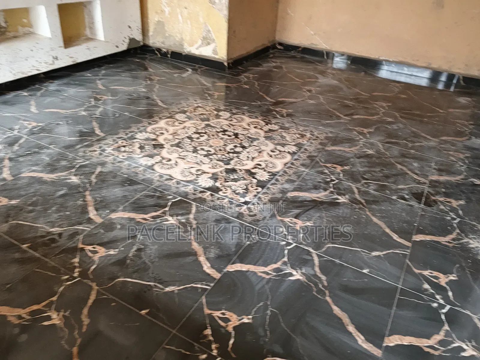 2bdrm Apartment in Iseri Olofin for rent