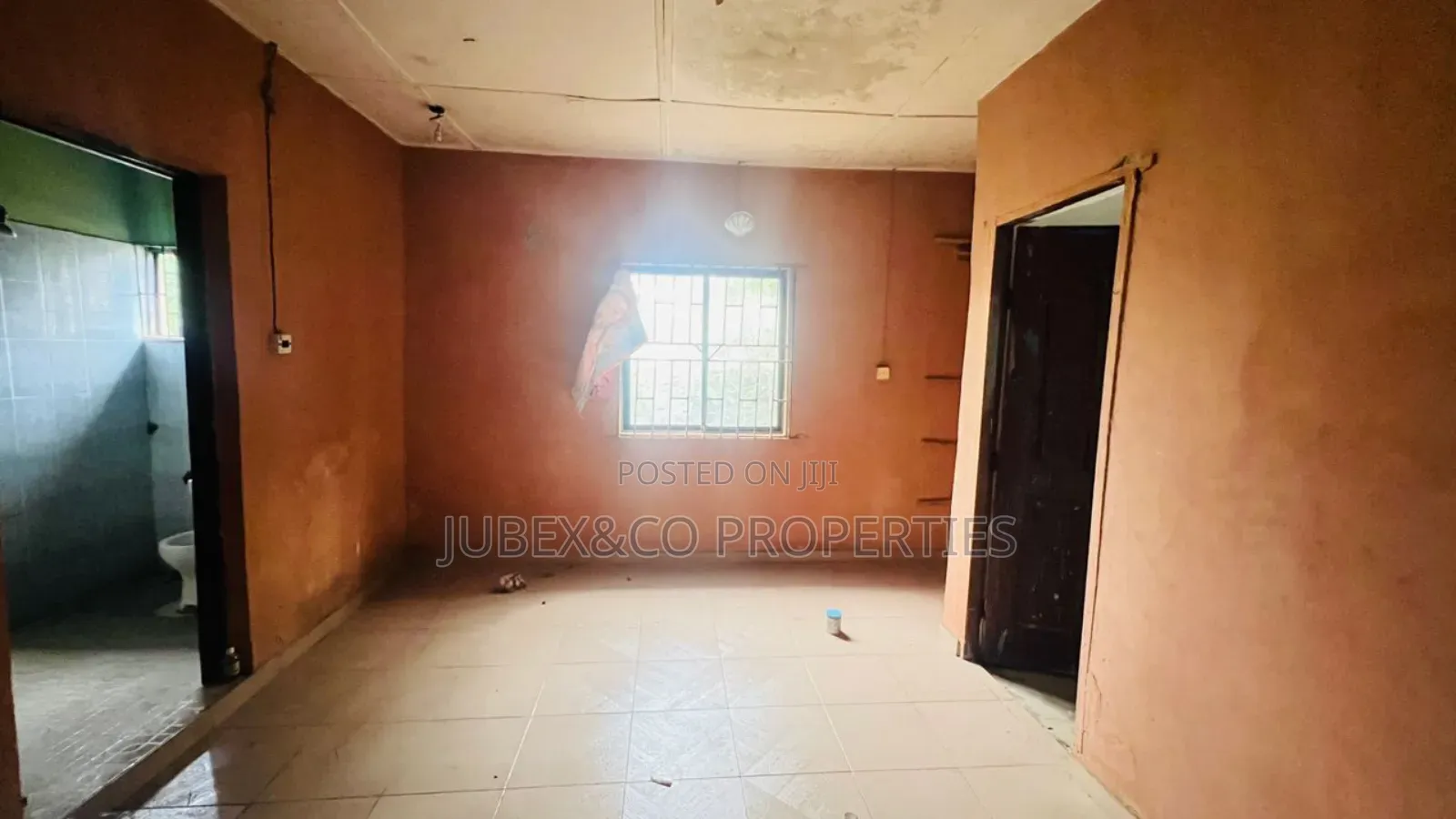 3bdrm Block of Flats in Custom Bus Stop Giwa, Ifo for sale