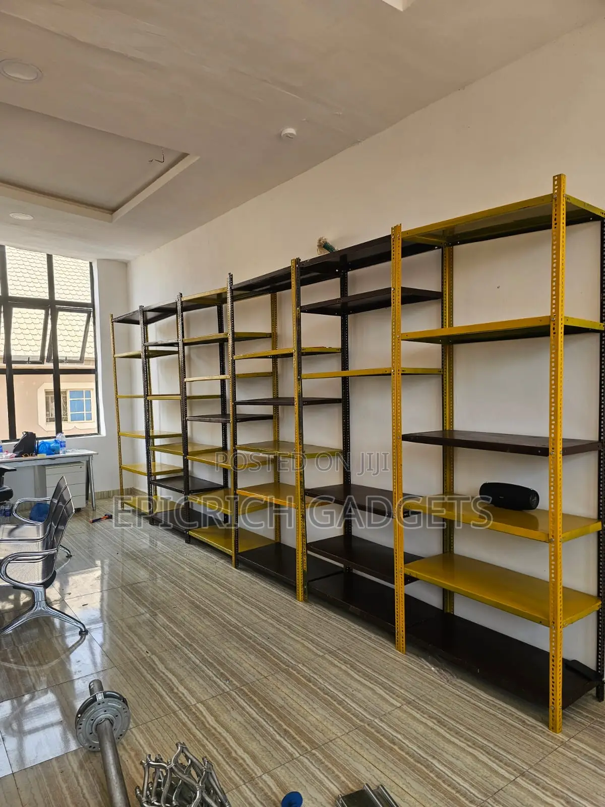 Customizable Metal Racks Shelves for Supermarket/Stores/Pharmacy