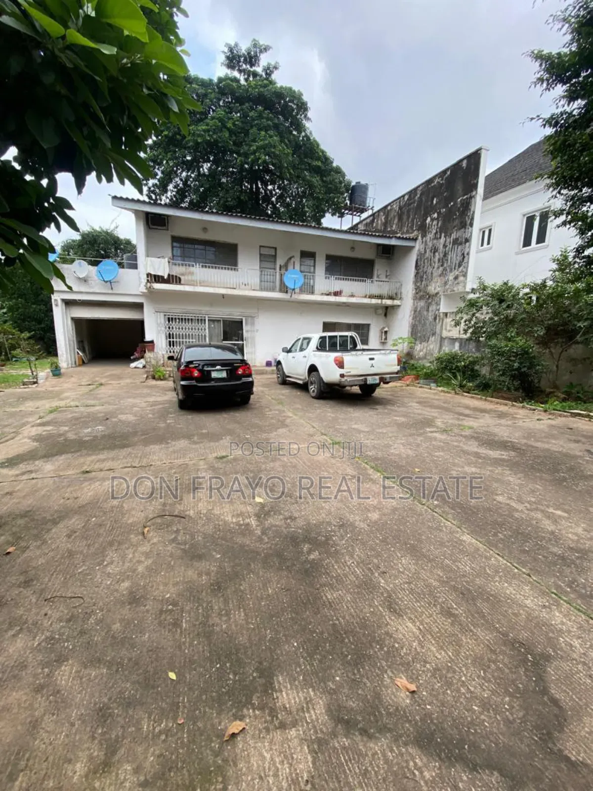 1580 Sqm Land + Structure In Kobiowu Crescent Iyaganku Gra Ibadan
