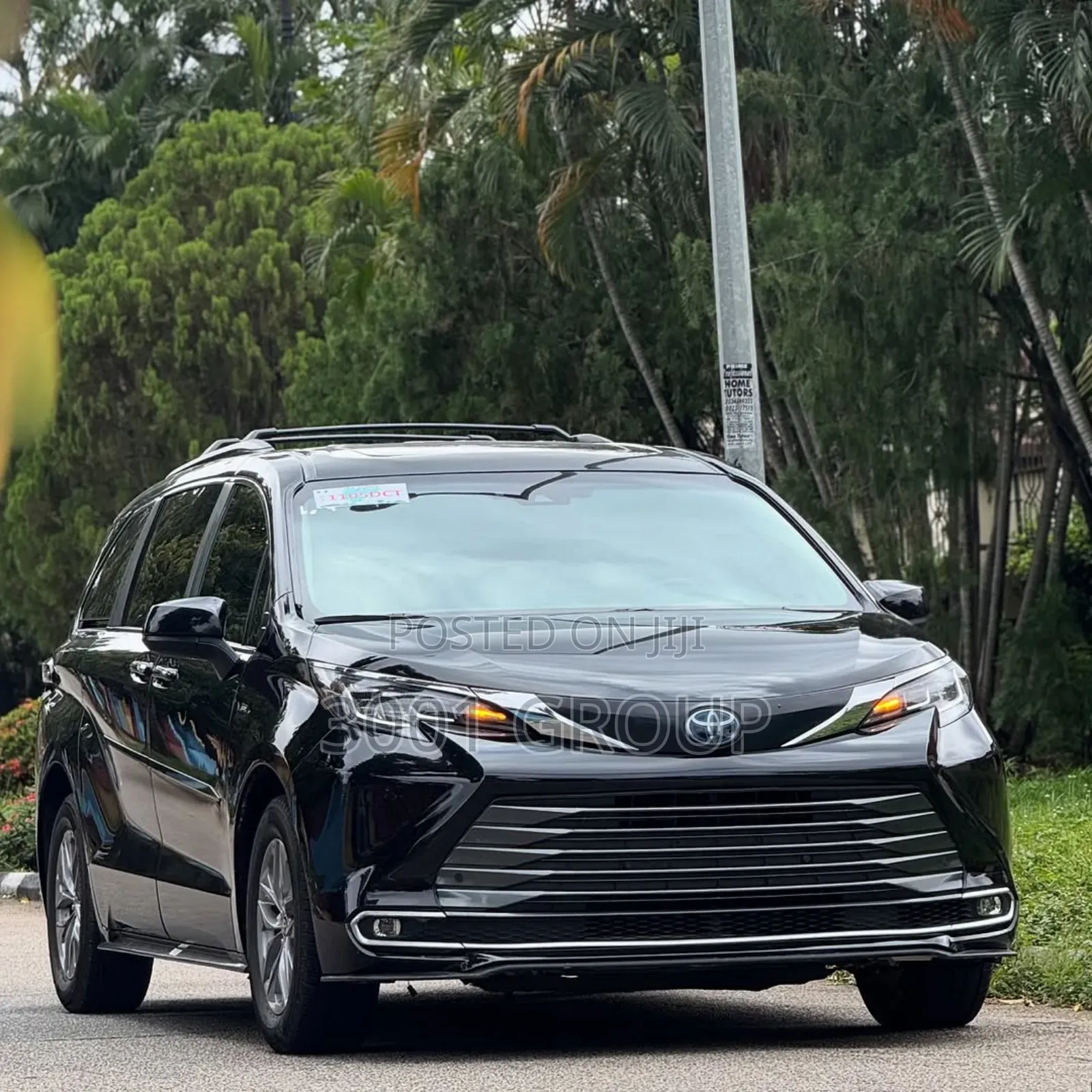 Toyota Sienna XLE 2022 Black