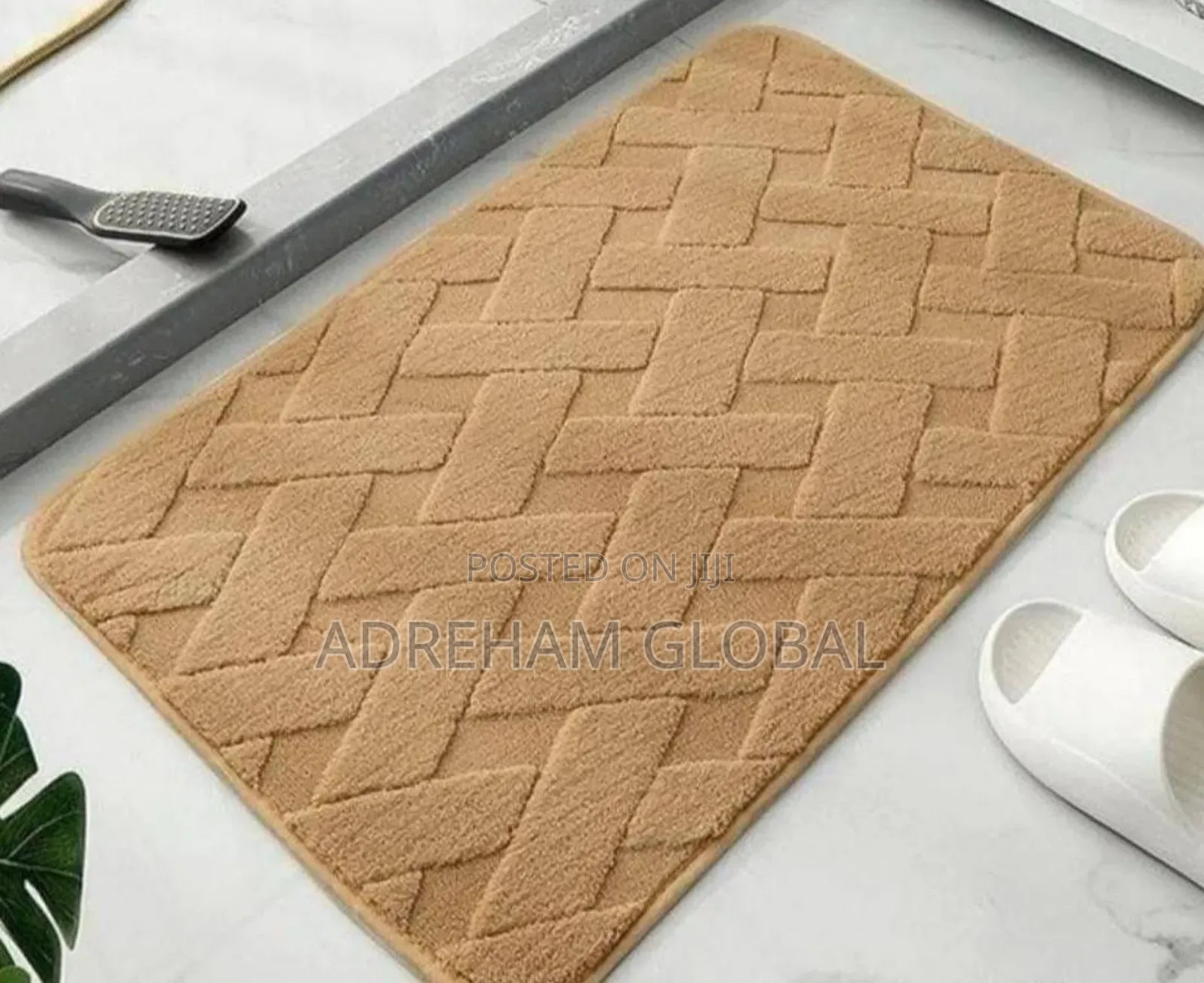 Faux Wool Absorbent Non Slip Mat.