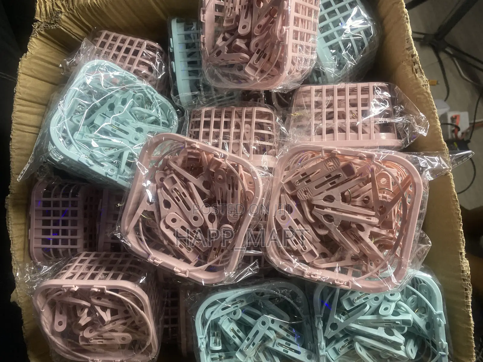 30-Pieces Cloth Clip With Storage Basket