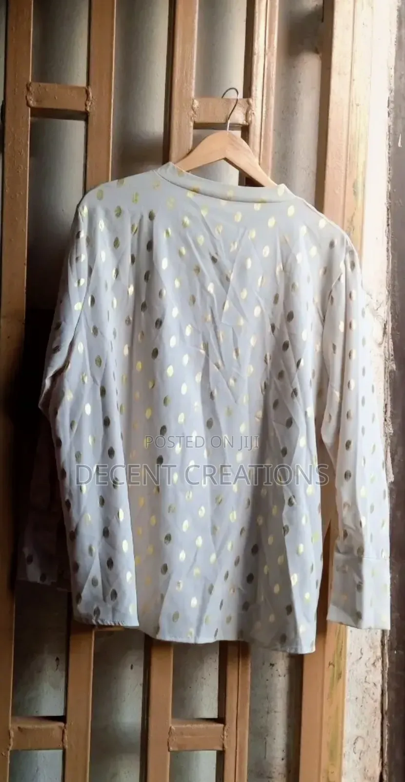 Mid - Year Promo: New Beige Polka Dot Top. Size 2xl.