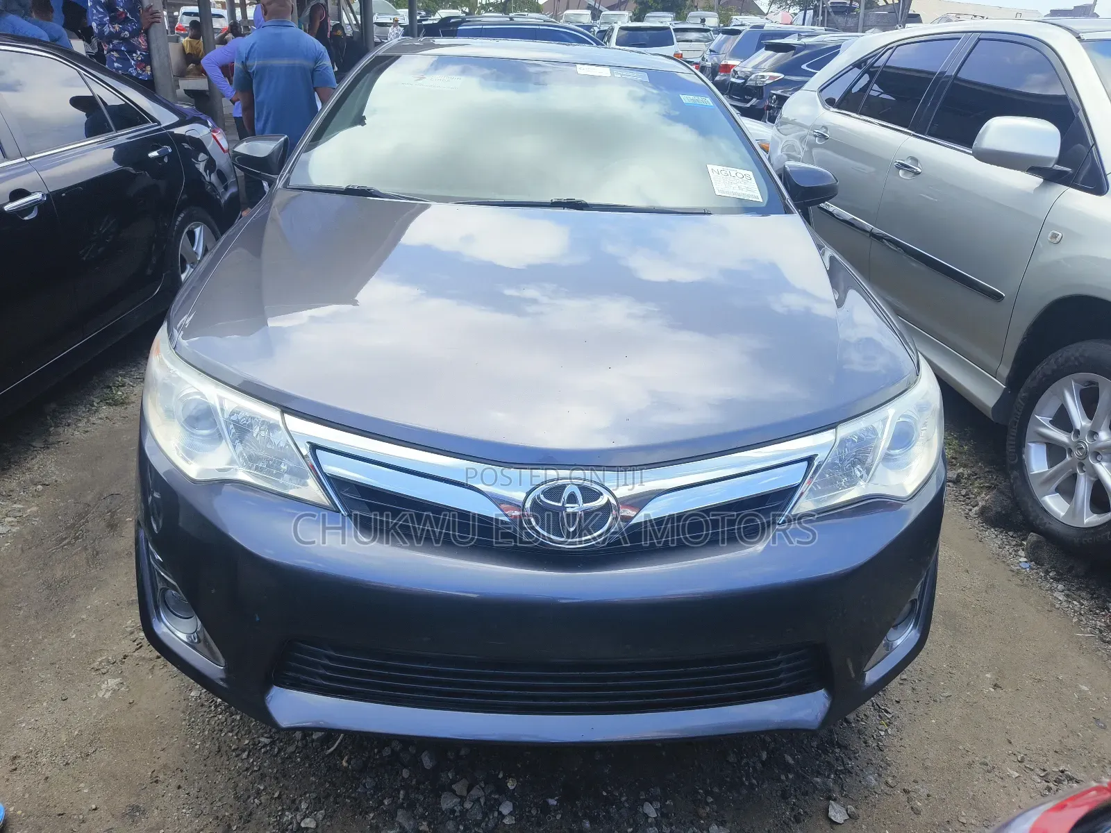 Toyota Camry XLE 4dr Sedan (3.5L 6cyl 6A) 2014 Gray