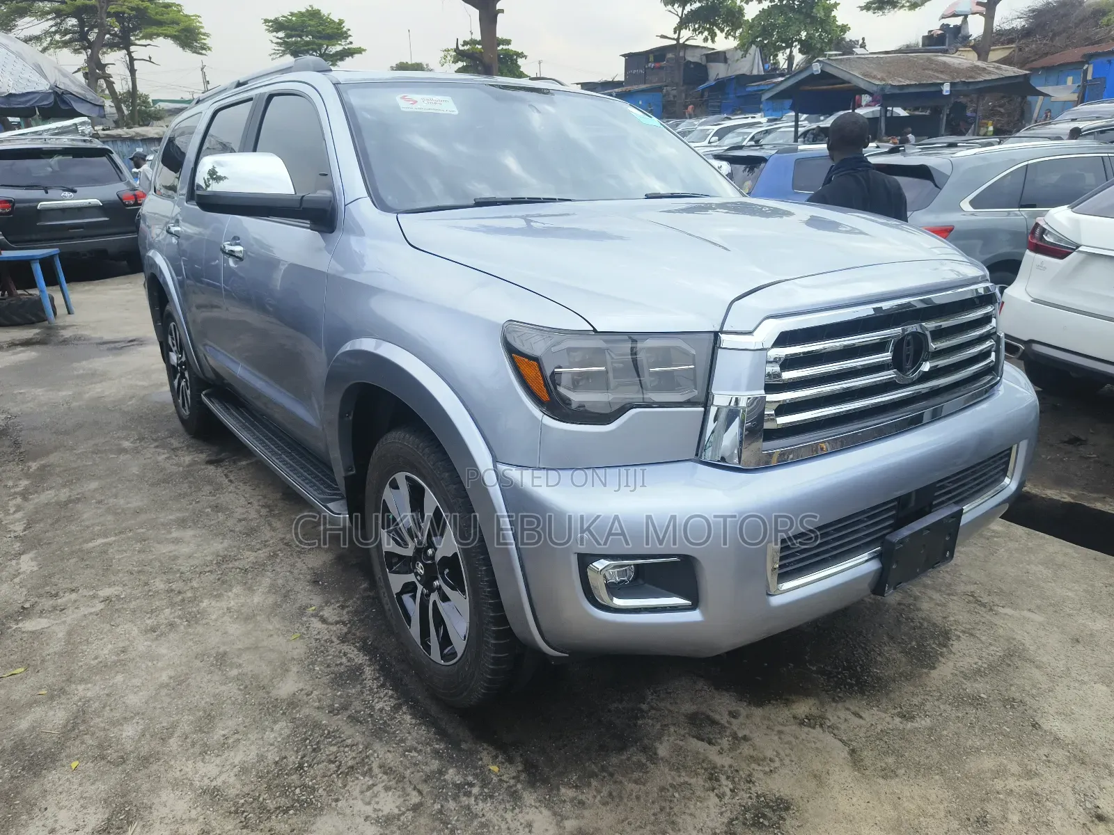 Toyota Sequoia Platinum 4dr SUV 4WD (5.7L 8cyl 6A) 2016 Silver