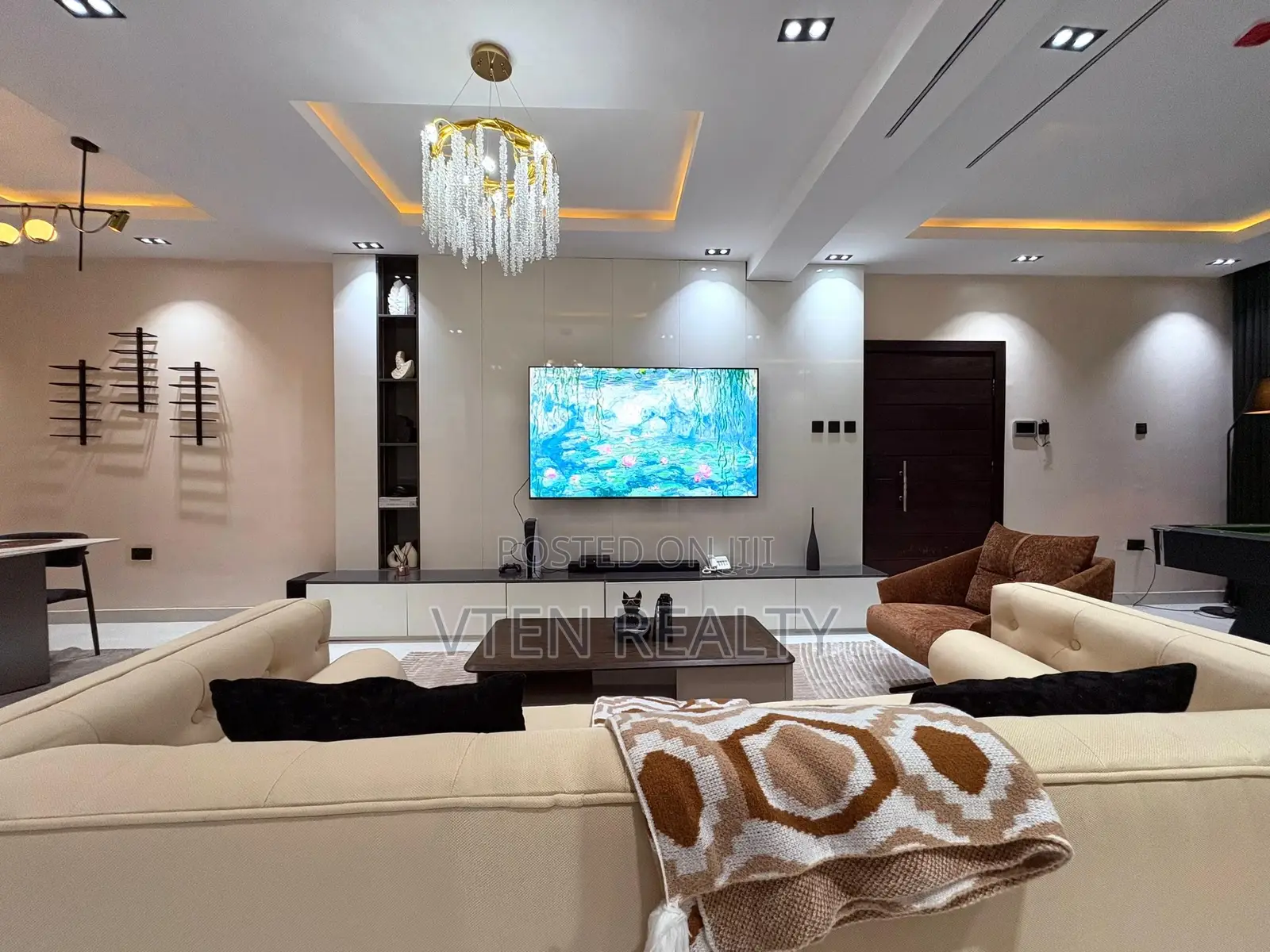 Luxurious City View 3bedroom Apartment