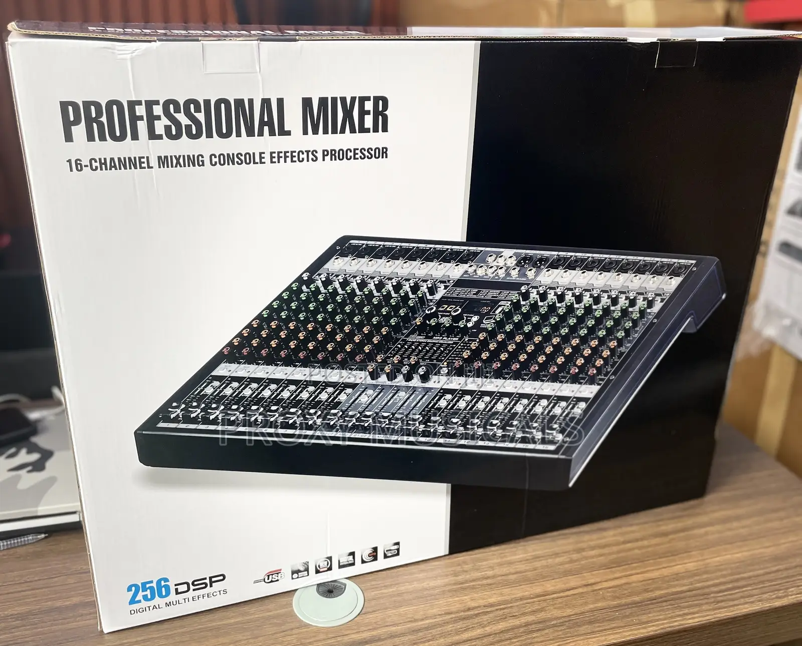 Yamaha 16 Channels Mixer