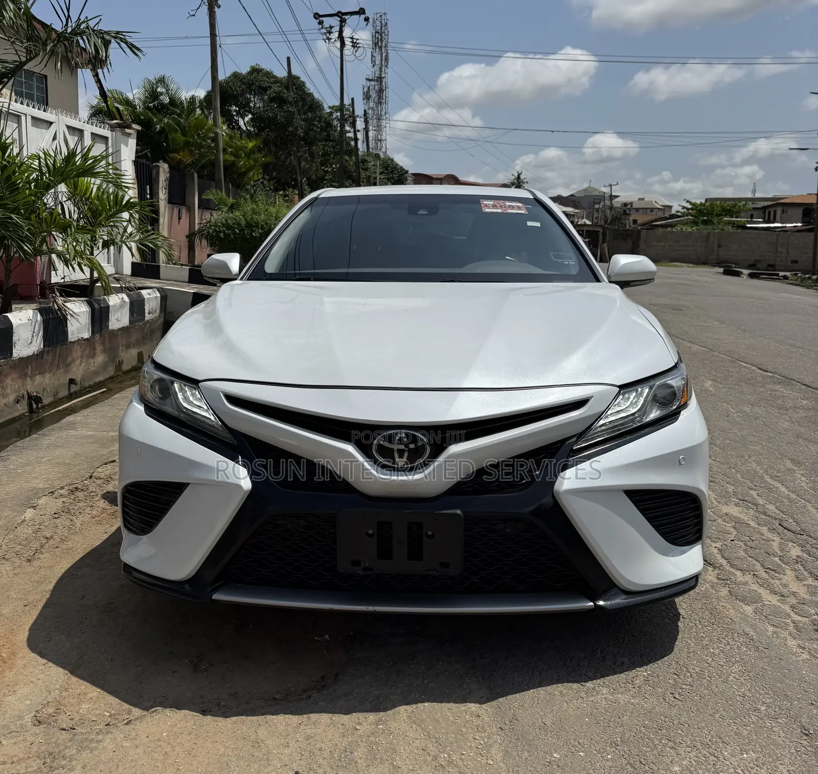 Toyota Camry XSE FWD (2.5L 4cyl 8AM) 2018 White