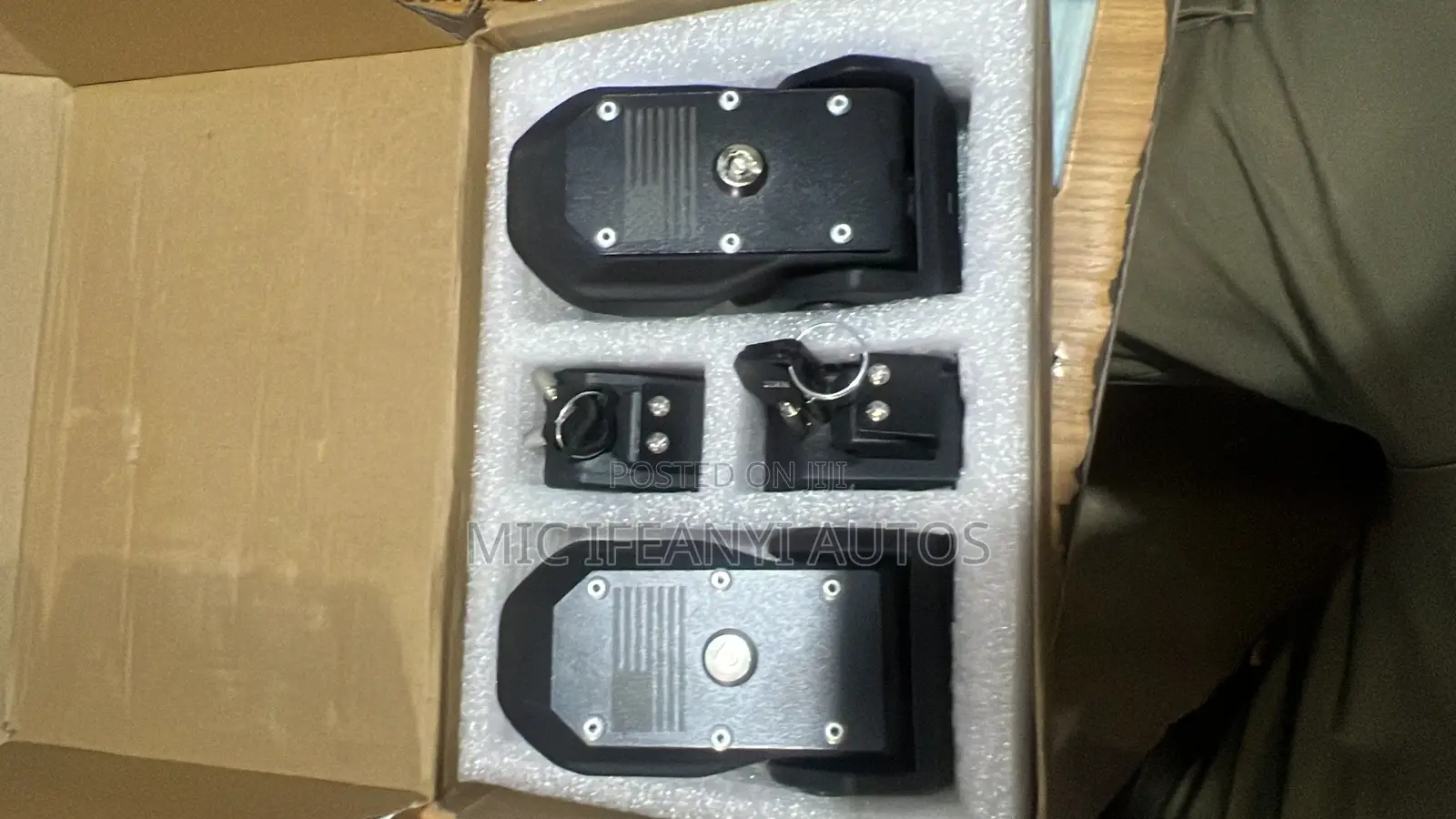 Wranglar Bonnet Lock