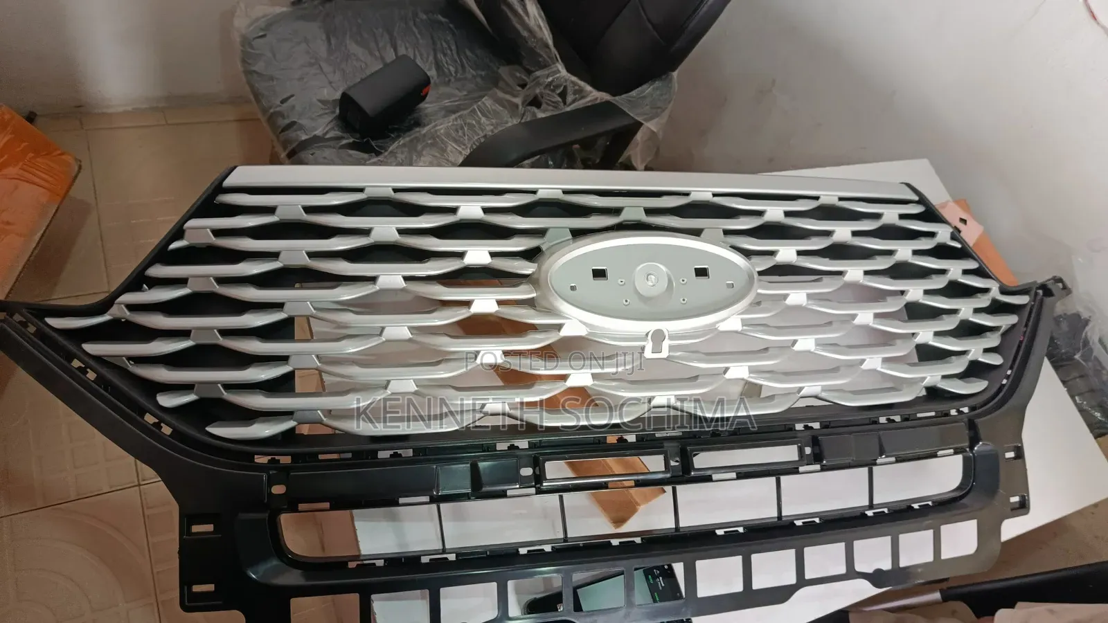 Front Grill Ford Explorer 2020