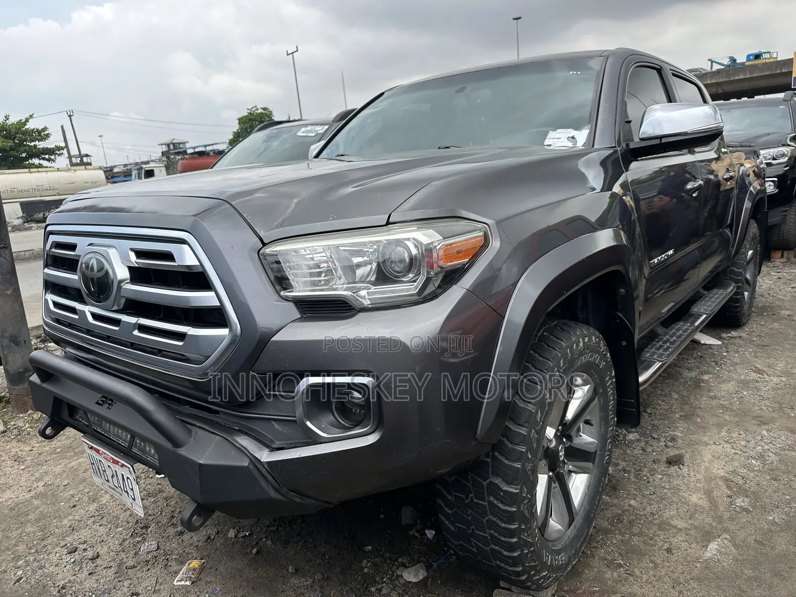 Toyota Tacoma Limited V6 4x4 Double Cab 127.4 in. WB 2020 Gray