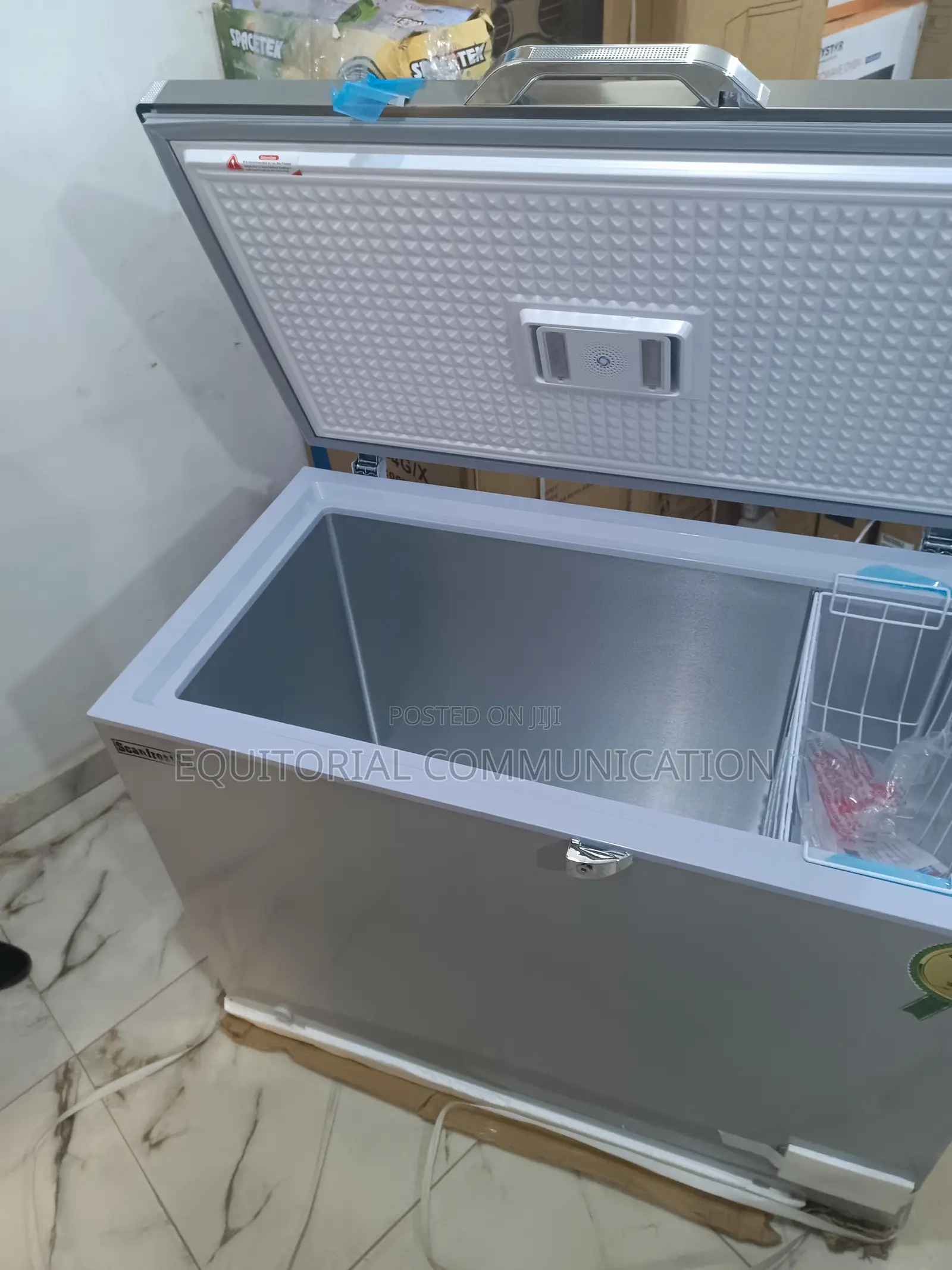 Scanfrost 300l Inverter Chest Freezer With Lock