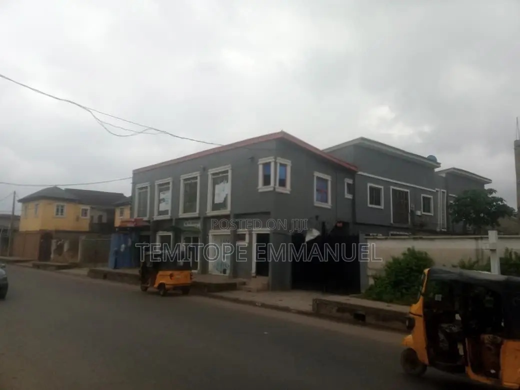 Furnished 14bdrm House in Okeafa, Isolo, Lagos for sale