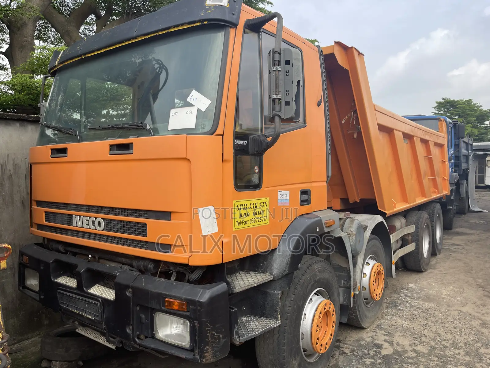 Iveco Tipper Euro Tracker 12 Tyres With Berger Bucket
