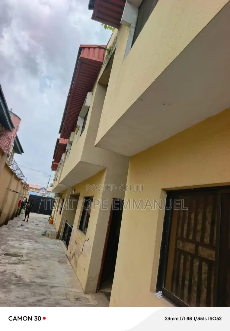 Furnished 12bdrm Duplex in Magodo Phase 1 Gra for sale