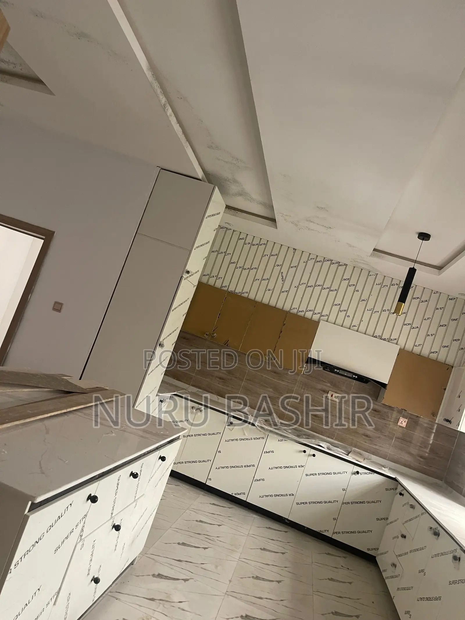 4bdrm Duplex in Gra Oluyole for sale