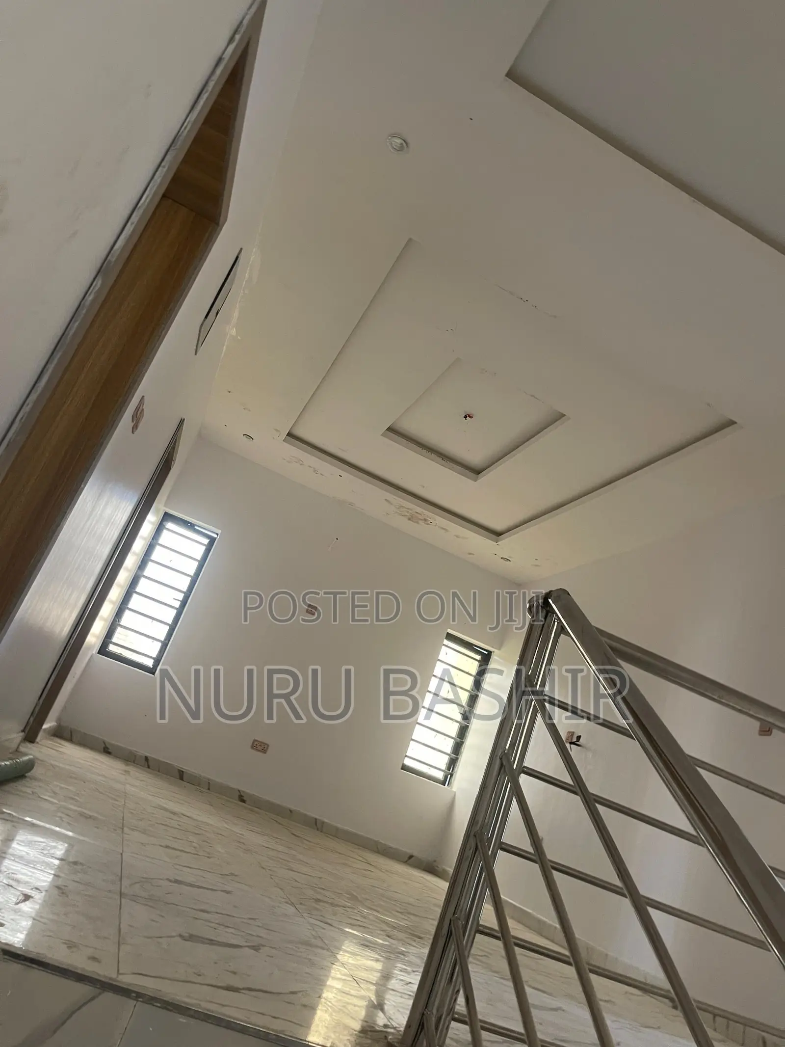 4bdrm Duplex in Gra Oluyole for sale