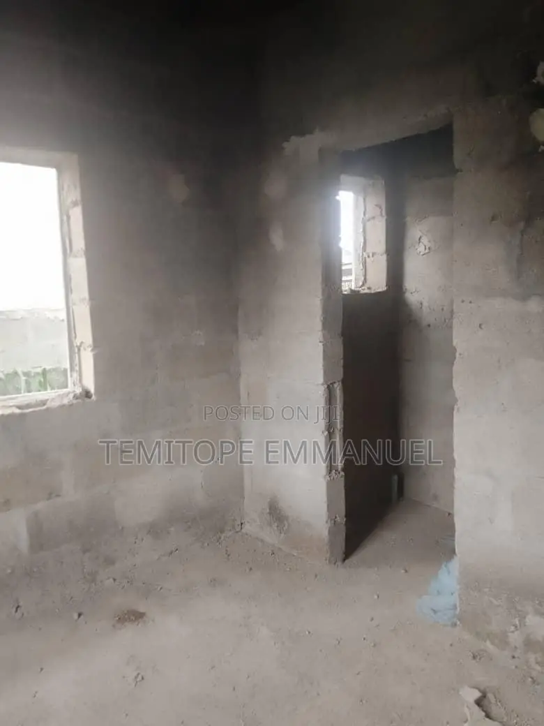 Furnished 2bdrm Bungalow in Estate, Alagbado,, Abule Egba for sale