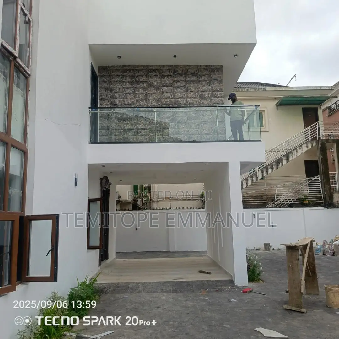 Furnished 6bdrm Mansion in Estate Inside Ikeja for sale