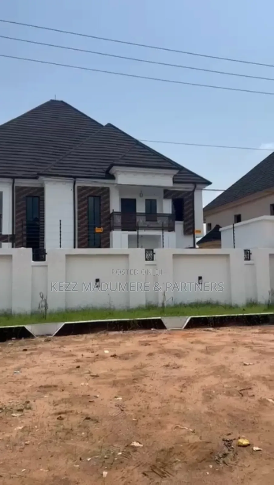 6bdrm Duplex in Abuja Okohia Est, for sale